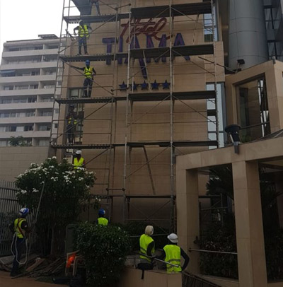 Travaux de façade à l’hotelTiama